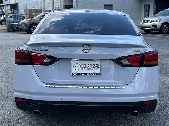 2023 Gray Sky Pearl Nissan Altima 2.5 SR FWD Sedan