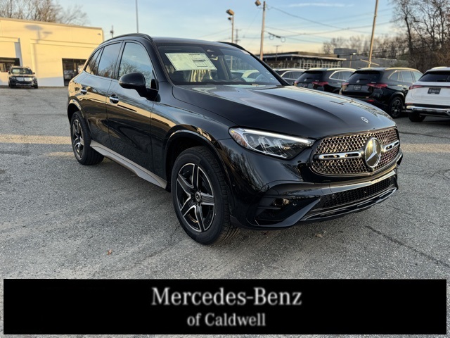 2026 Mercedes-Benz GLC Base's photo
