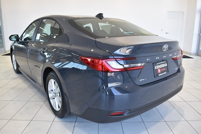 2026 Toyota Camry LE photo 4