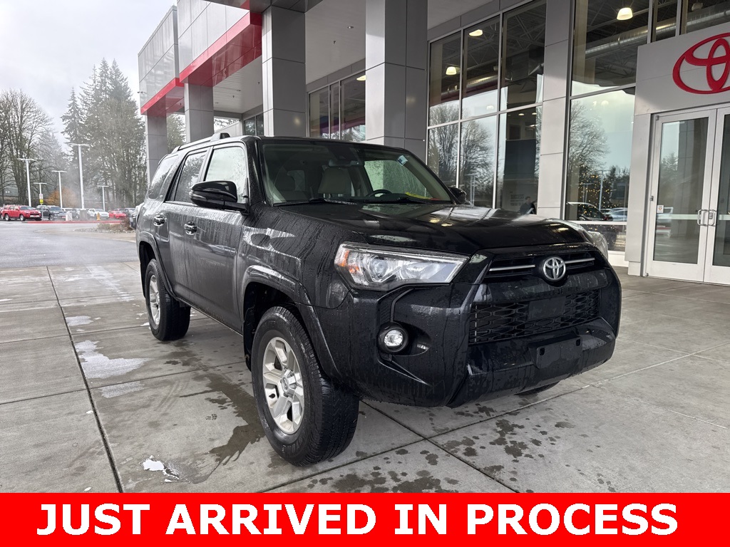 2023 Toyota 4Runner SR5 Premium's photo