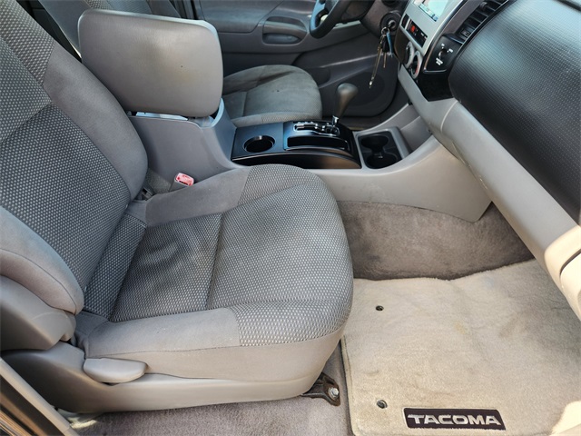 2010 Toyota Tacoma PreRunner photo 12