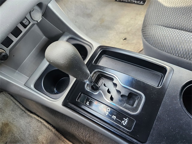 2010 Toyota Tacoma PreRunner photo 17