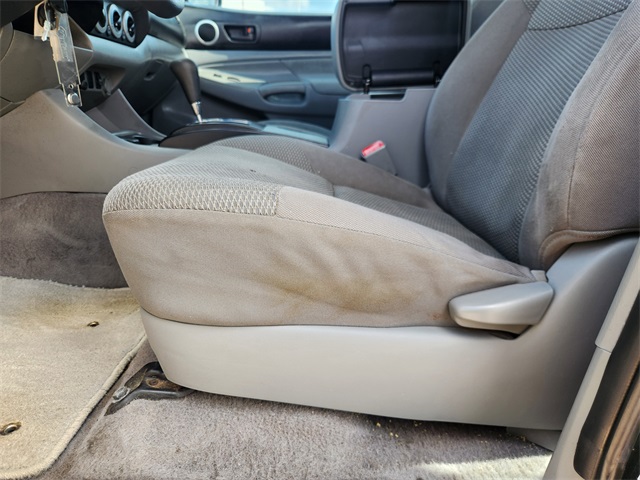 2010 Toyota Tacoma PreRunner photo 21