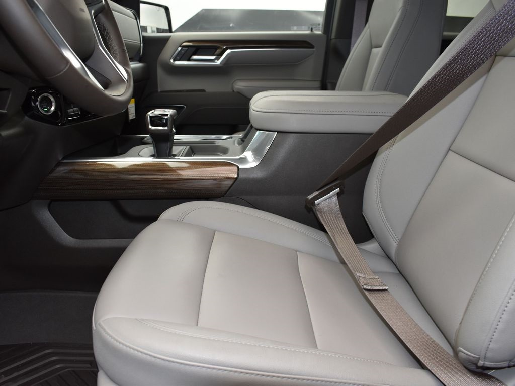 2025 Cypress Gray Chevrolet Silverado 1500 LT 4X4 Truck