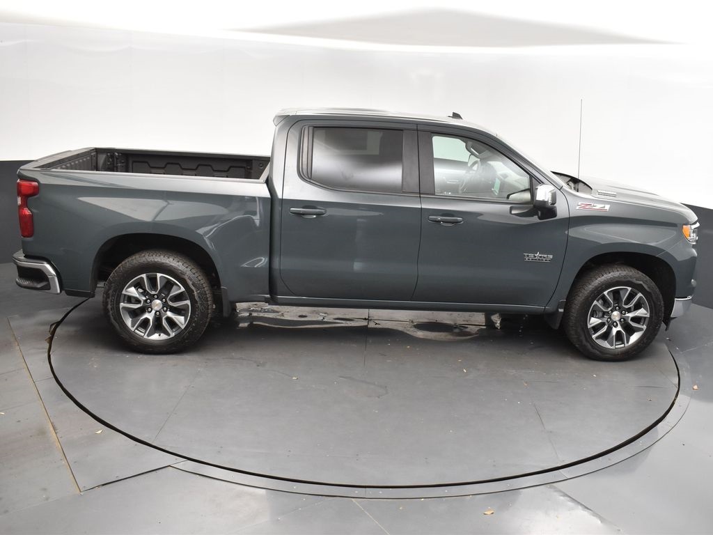 2025 Cypress Gray Chevrolet Silverado 1500 LT 4X4 Truck