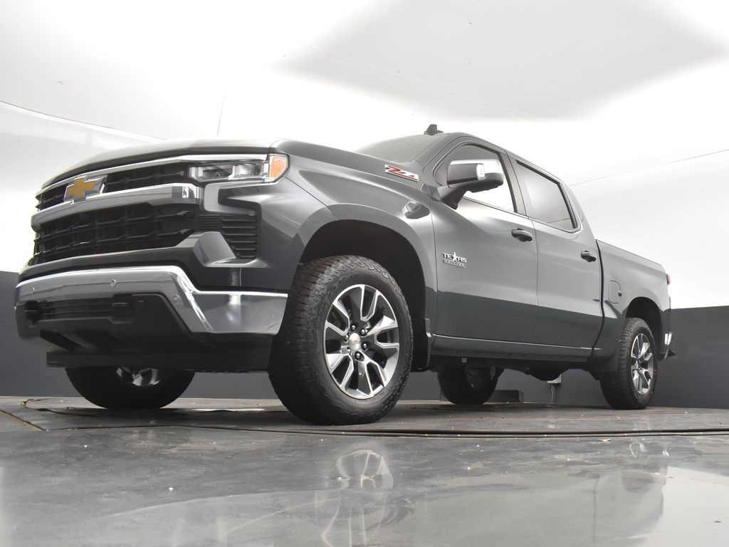 2025 Cypress Gray Chevrolet Silverado 1500 LT 4X4 Truck