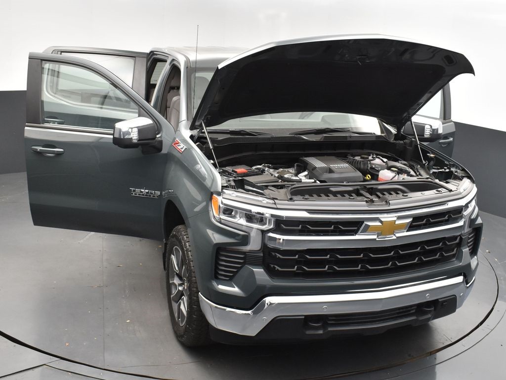 2025 Cypress Gray Chevrolet Silverado 1500 LT 4X4 Truck