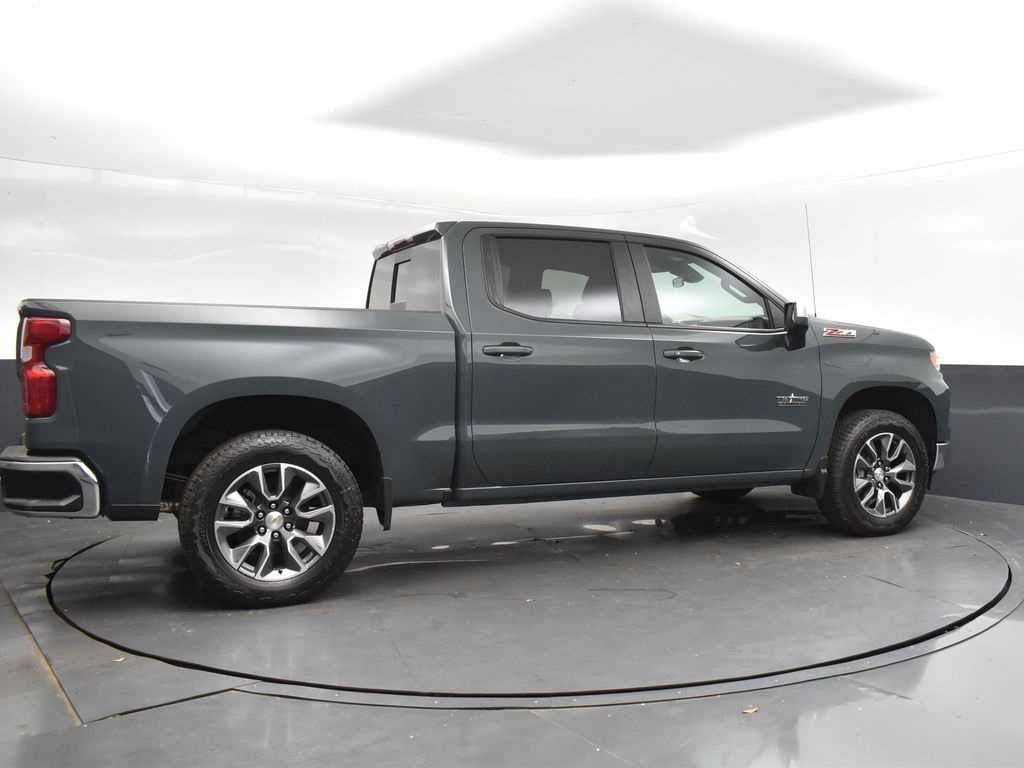 2025 Cypress Gray Chevrolet Silverado 1500 LT 4X4 Truck