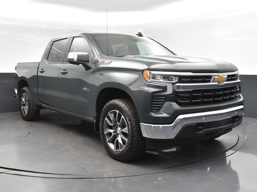 2025 Cypress Gray Chevrolet Silverado 1500 LT 4X4 Truck
