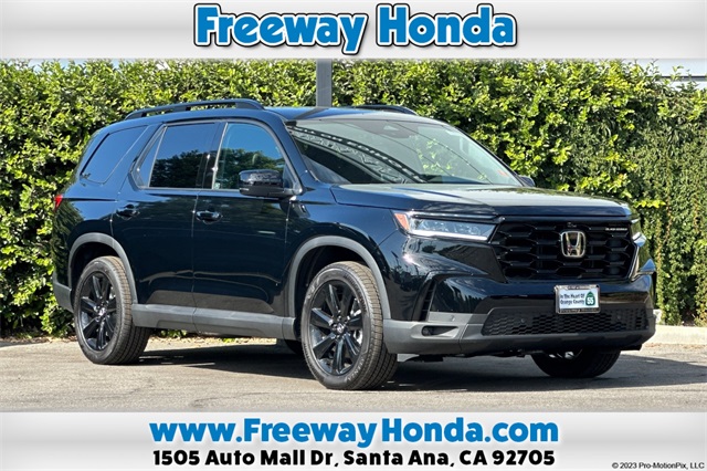 2025 Honda Pilot Black Edition's photo