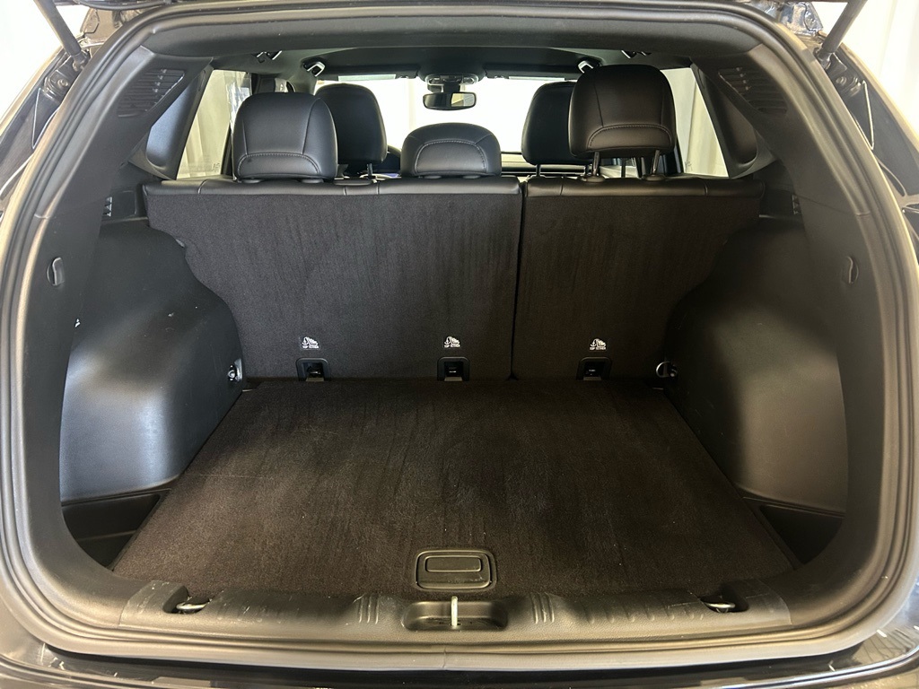 used 2023 Jeep Compass car, priced at $22,960