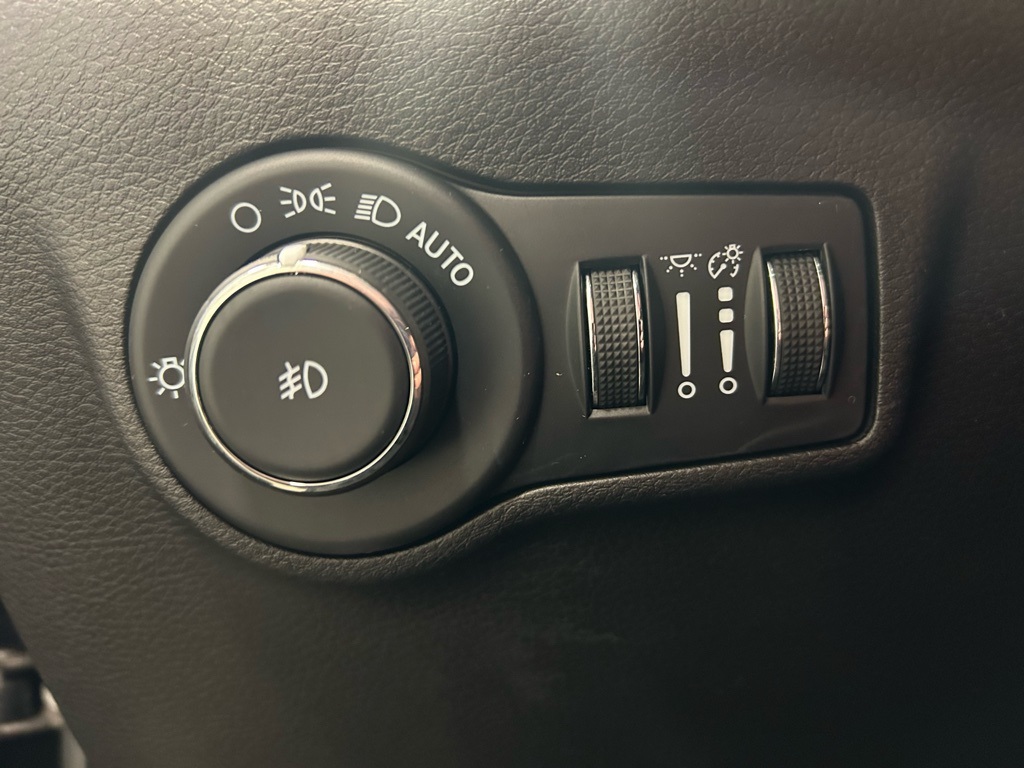 used 2023 Jeep Compass car, priced at $22,960