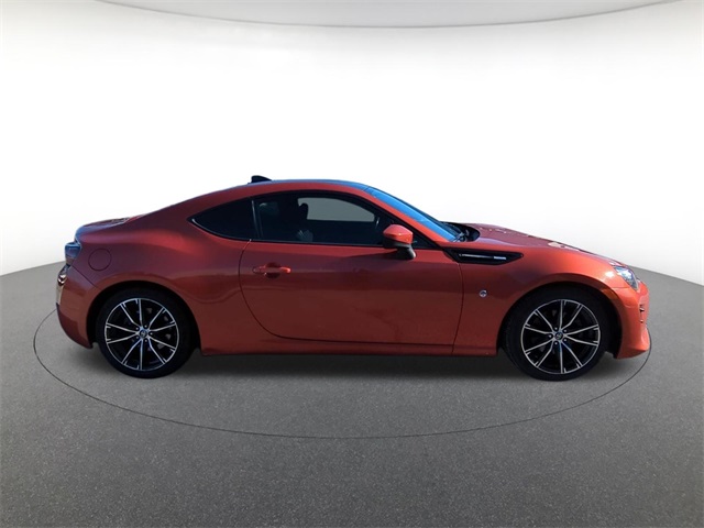 used 2017 Toyota 86 car, priced at $22,911