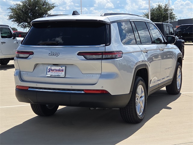 2025 Jeep Grand Cherokee Laredo photo 8