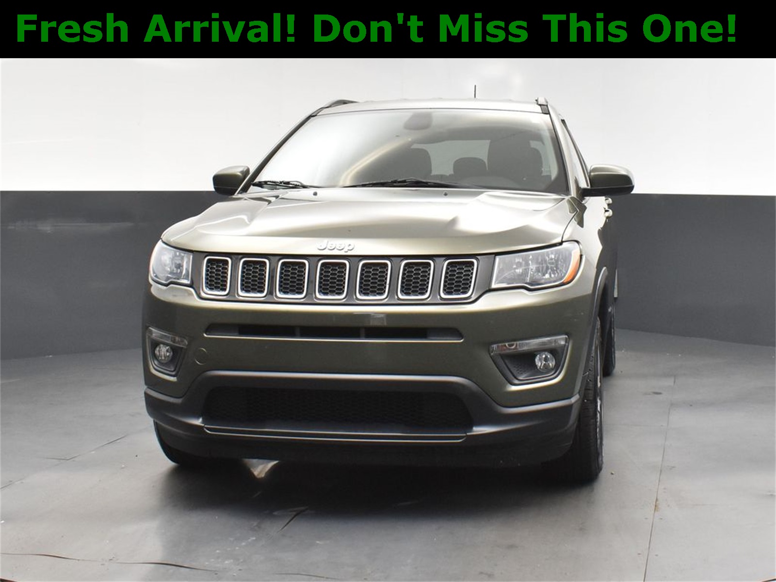 2017 Olive Green Pearlcoat Jeep Compass Latitude 4X4 SUV