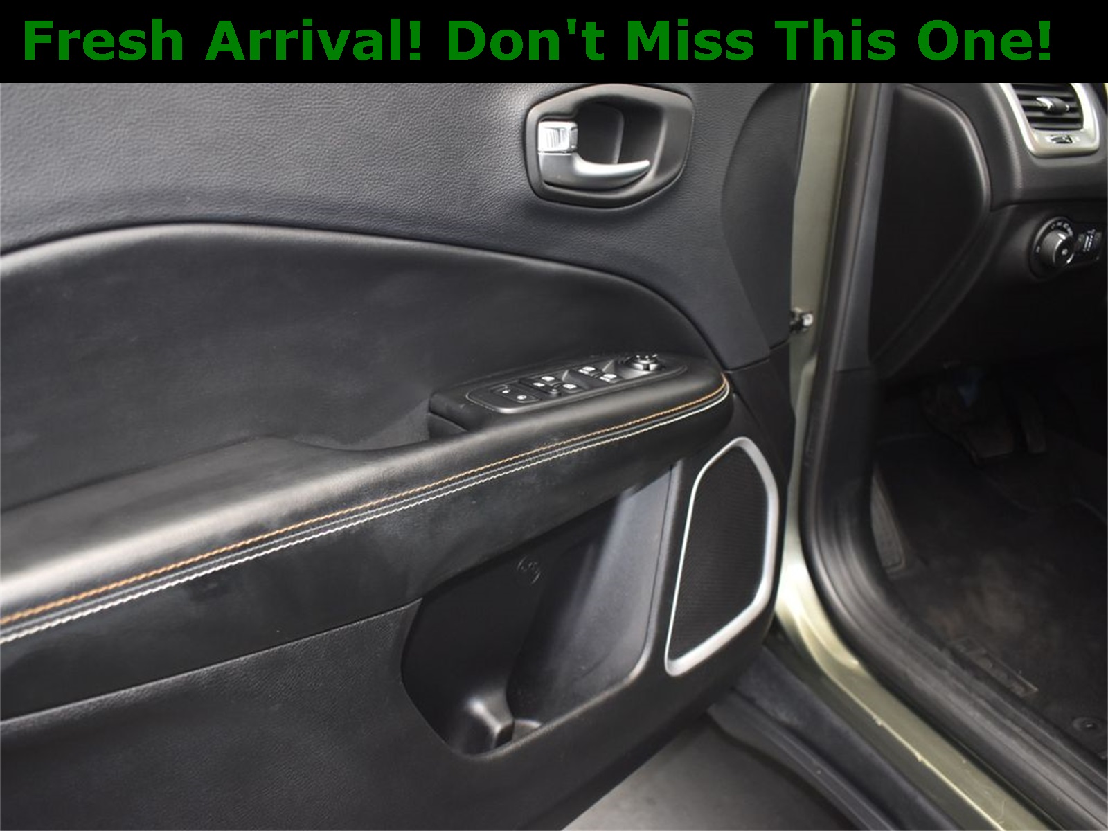 2017 Olive Green Pearlcoat Jeep Compass Latitude 4X4 SUV