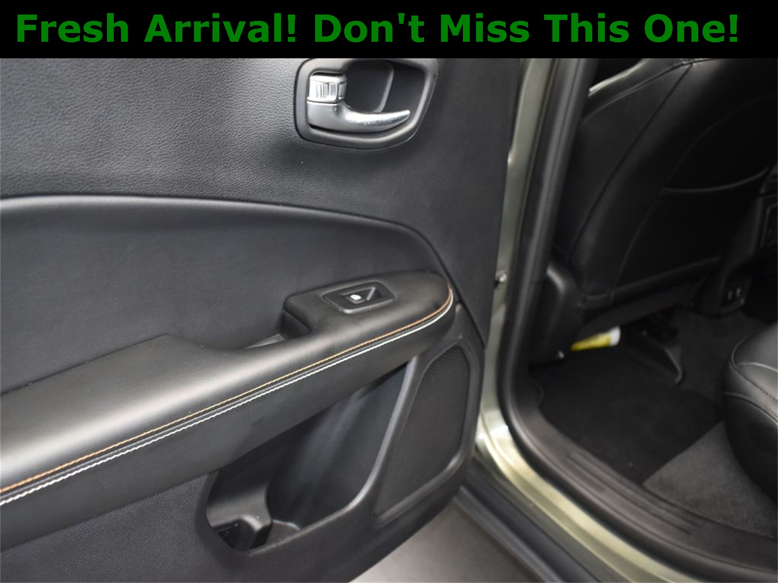 2017 Olive Green Pearlcoat Jeep Compass Latitude 4X4 SUV
