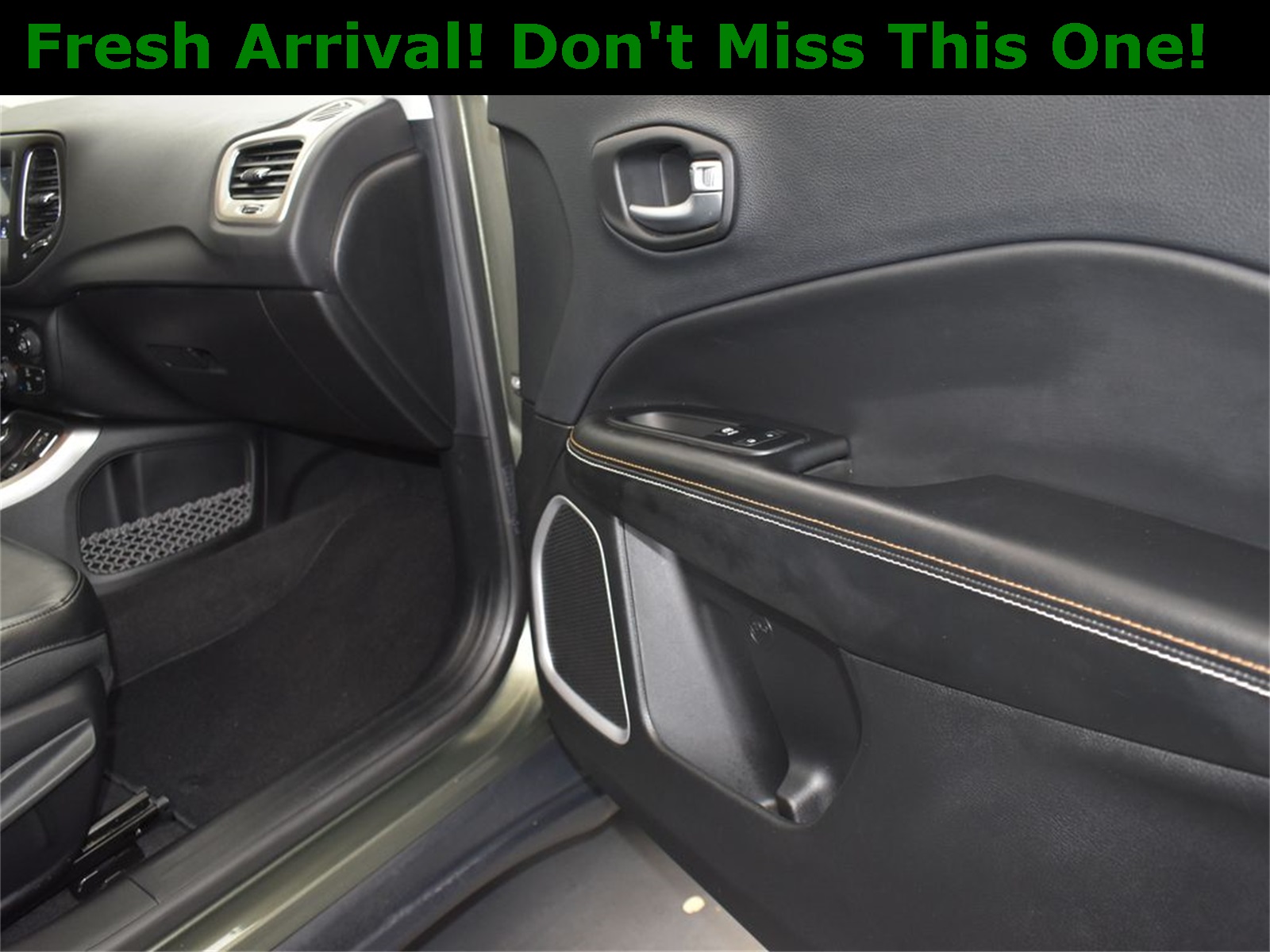 2017 Olive Green Pearlcoat Jeep Compass Latitude 4X4 SUV