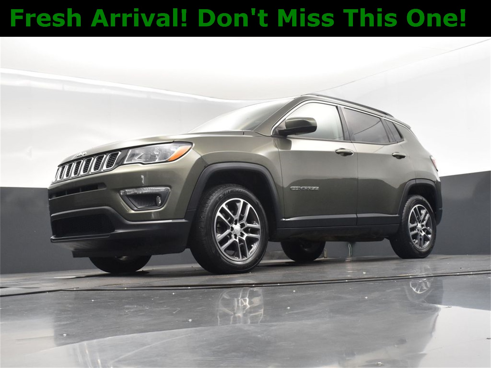 2017 Olive Green Pearlcoat Jeep Compass Latitude 4X4 SUV