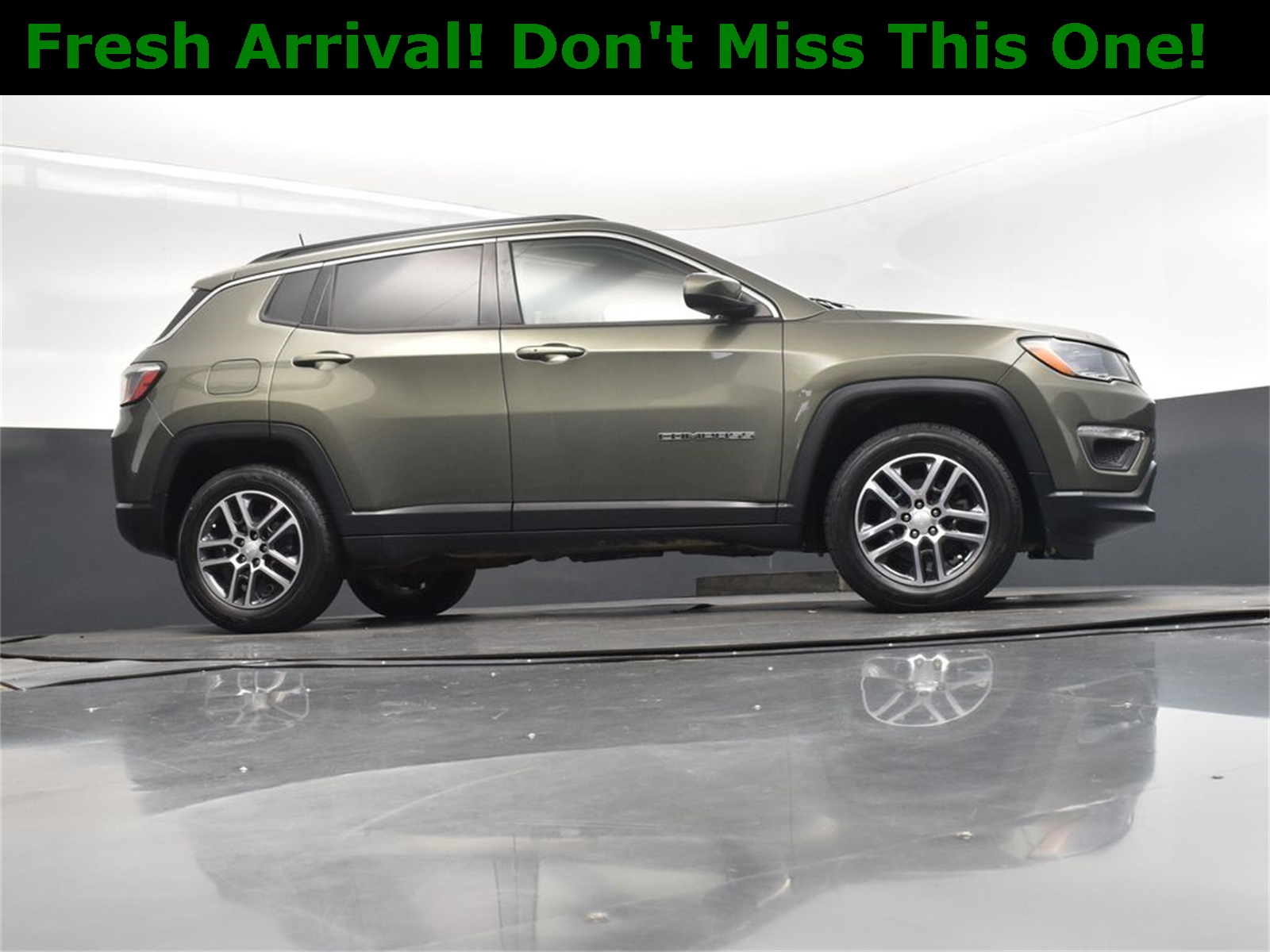 2017 Olive Green Pearlcoat Jeep Compass Latitude 4X4 SUV