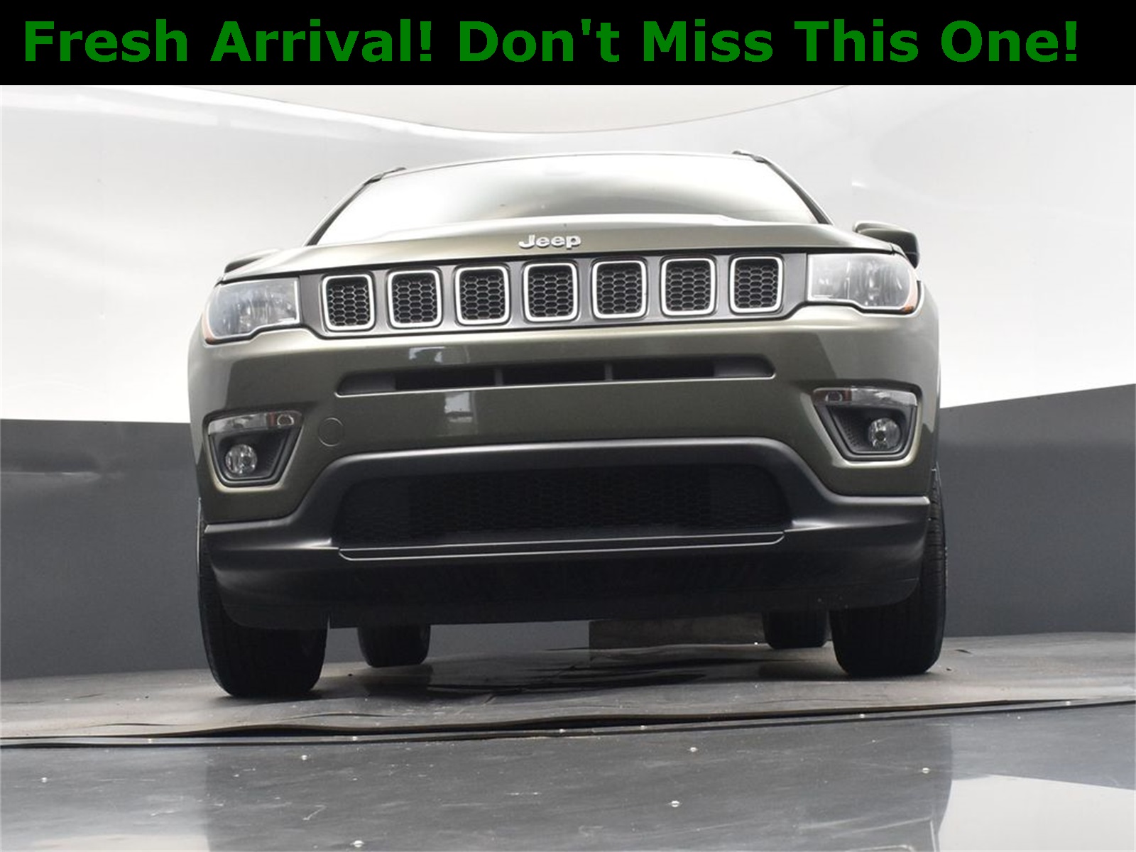 2017 Olive Green Pearlcoat Jeep Compass Latitude 4X4 SUV