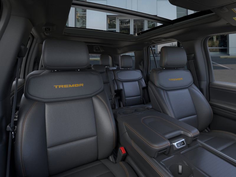 2025 Ford Expedition photo 10