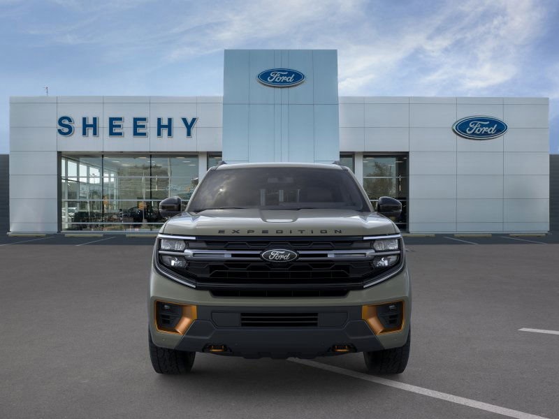 2025 Ford Expedition photo 2