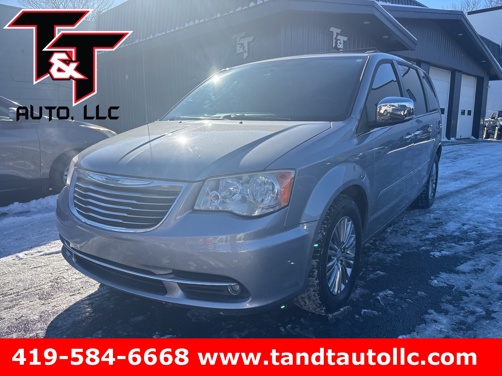2014 Chrysler Town & Country Touring-L