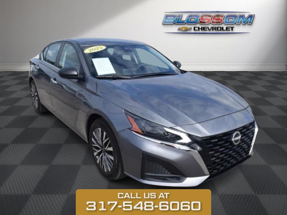 2025 Gun Metallic Nissan Altima 2.5 SV Sedan