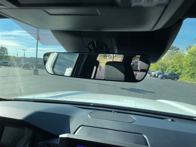 2025 Toyota Tacoma SR5 Double Cab photo 17