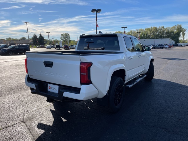 2025 Toyota Tacoma SR5 Double Cab photo 5