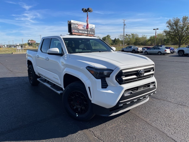 2025 Toyota Tacoma SR5 Double Cab photo 7