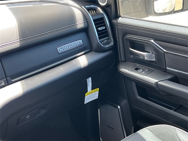 2025 Ram 3500 Laramie photo 14