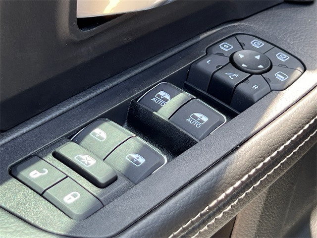 2025 Ram 3500 Laramie photo 20