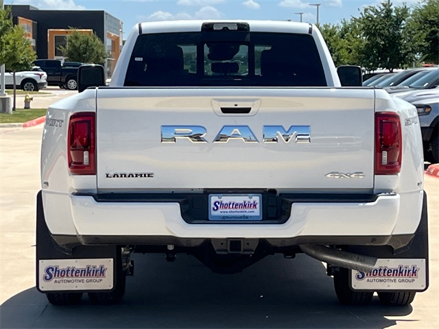 2025 Ram 3500 Laramie photo 6