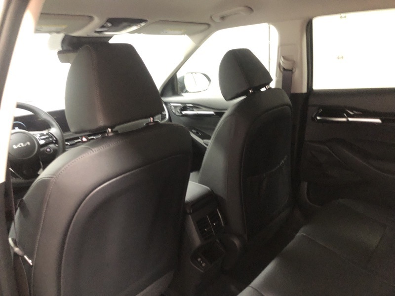 2026 Kia Seltos EX photo 13