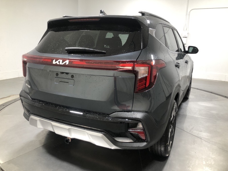 2026 Kia Seltos EX photo 6
