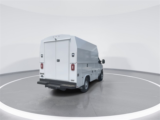 2025 Ford E-350 Base photo 3