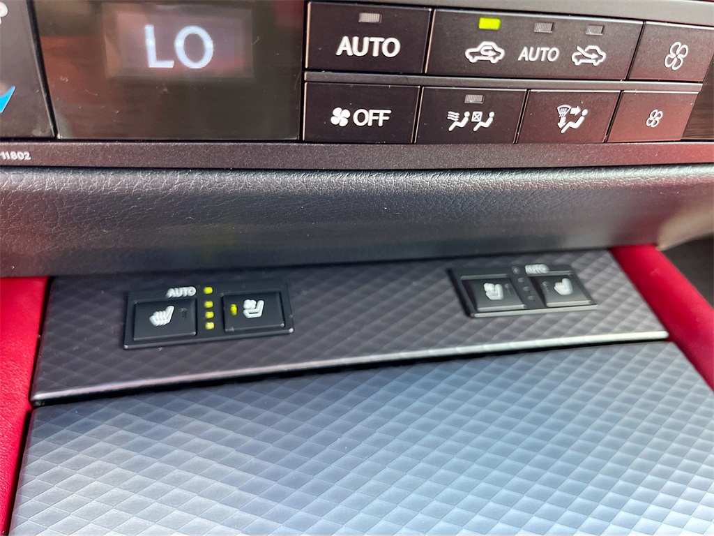 2020 Lexus GS 350 F SPORT photo 19
