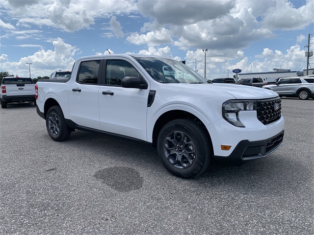 2025 Oxford White Ford Maverick XLT AWD Truck
