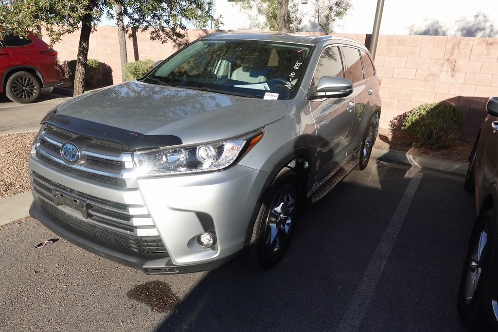2019 Toyota Highlander Limited Platinum's photo