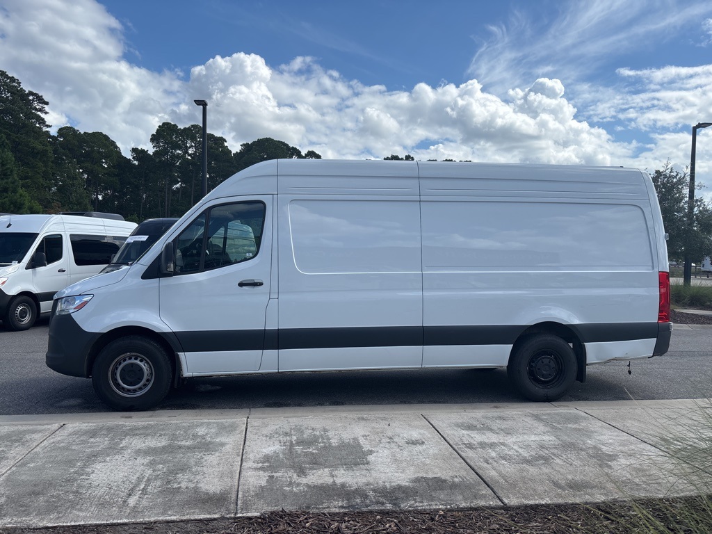Used 2024 Mercedes-Benz Sprinter 2500 - photo 8