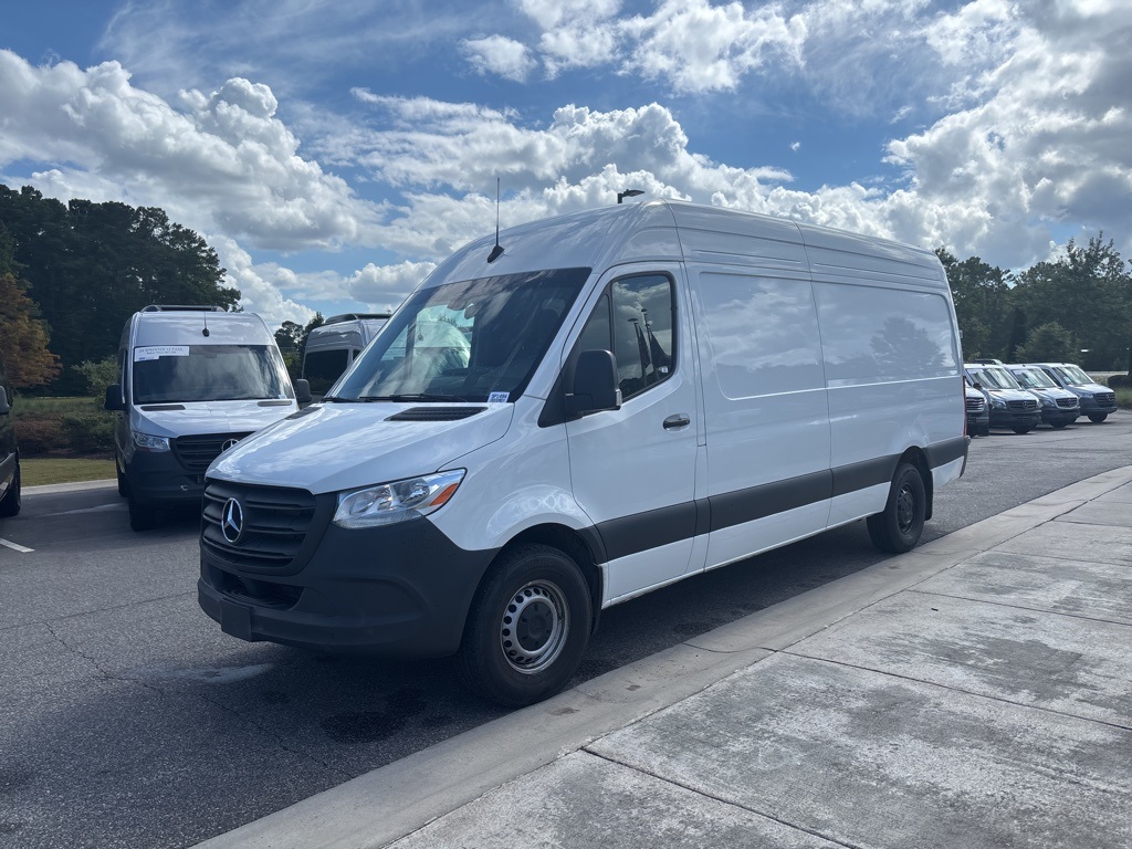 Used 2024 Mercedes-Benz Sprinter 2500 - photo 9