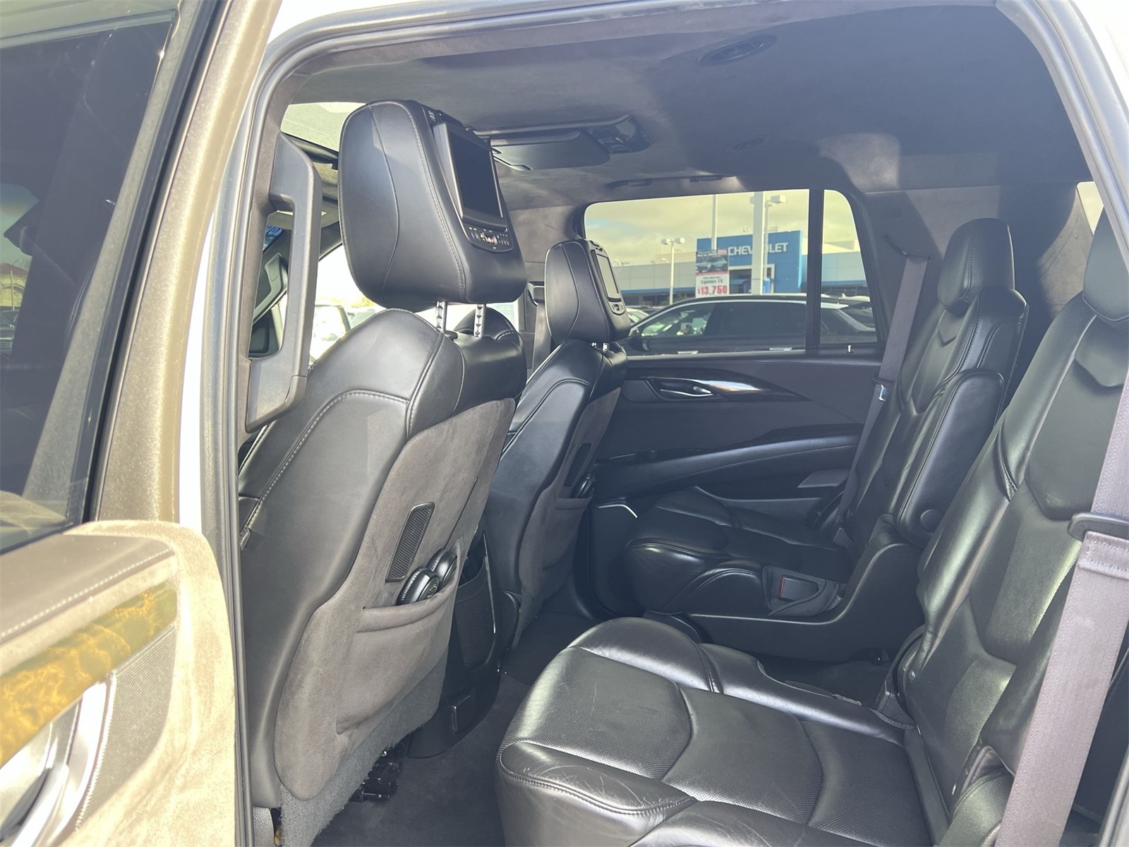 used 2017 Cadillac Escalade car, priced at $27,991