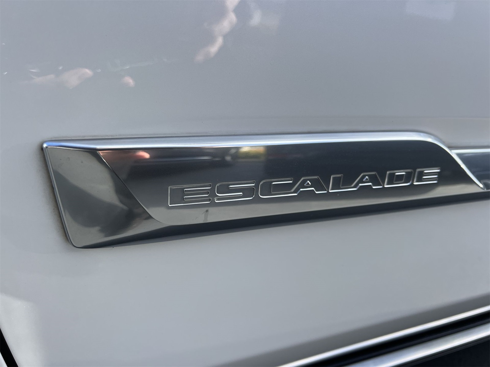 used 2017 Cadillac Escalade car, priced at $27,991