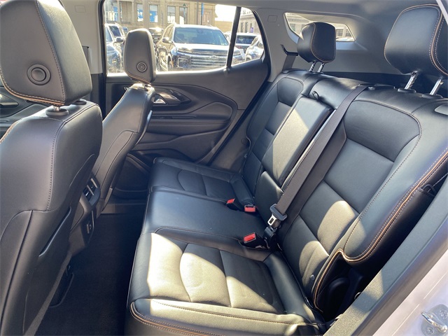 Additional photo of vehicle.