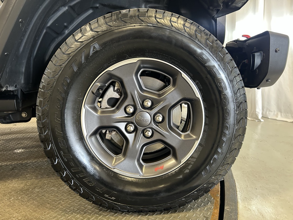 used 2020 Jeep Gladiator car, priced at $26,989