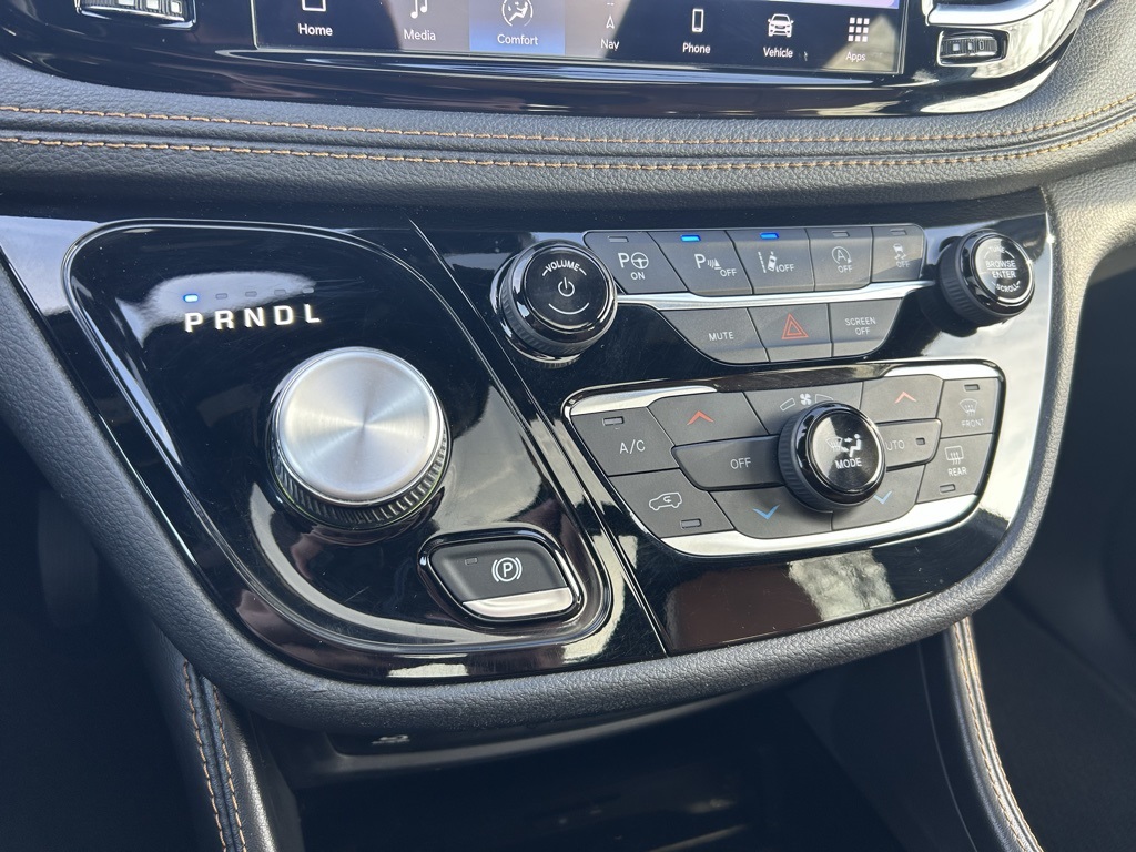 used 2021 Chrysler Pacifica car, priced at $26,287