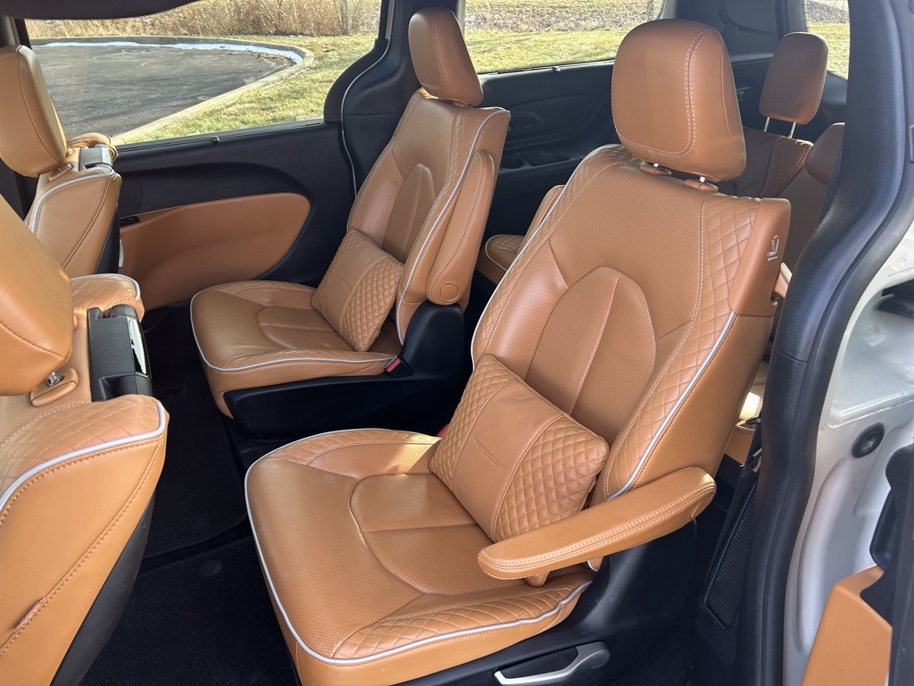 used 2021 Chrysler Pacifica car, priced at $26,287