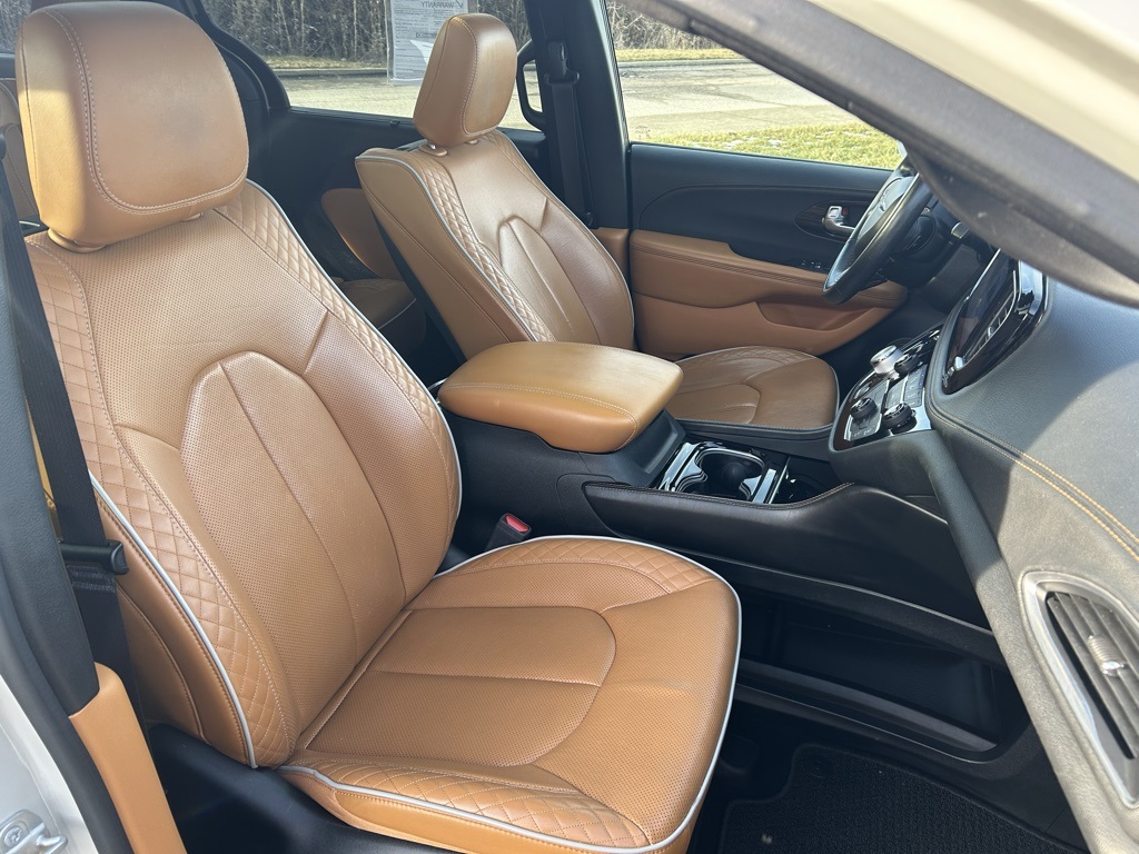 used 2021 Chrysler Pacifica car, priced at $26,287